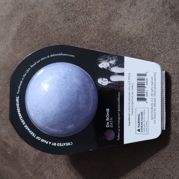 Da Bomb Bath "F" Bath Bomb- NIP - Picture 2 of 3